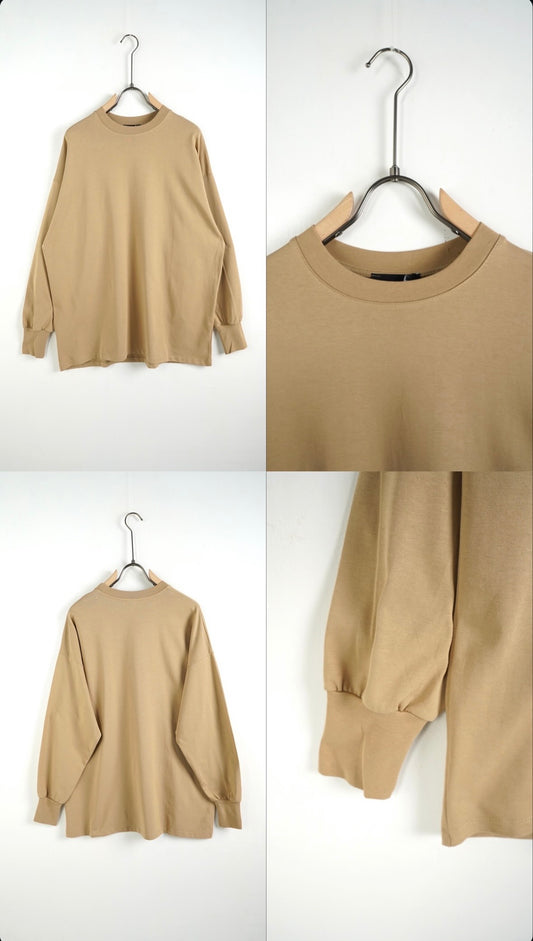 T-shirt over maniche lunghe nera, beige