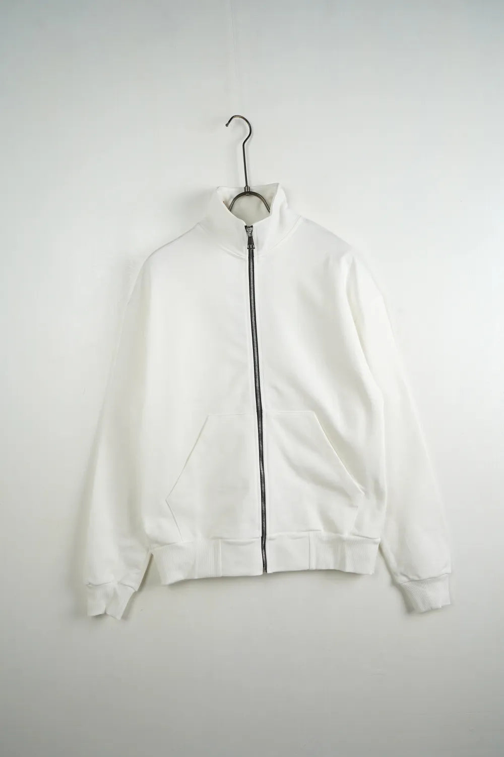 felpa con zip collo alto